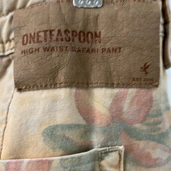 One Teaspoon tropical Safari Pants, size 30 drawstring waist, tapered leg - Picture 6 of 9